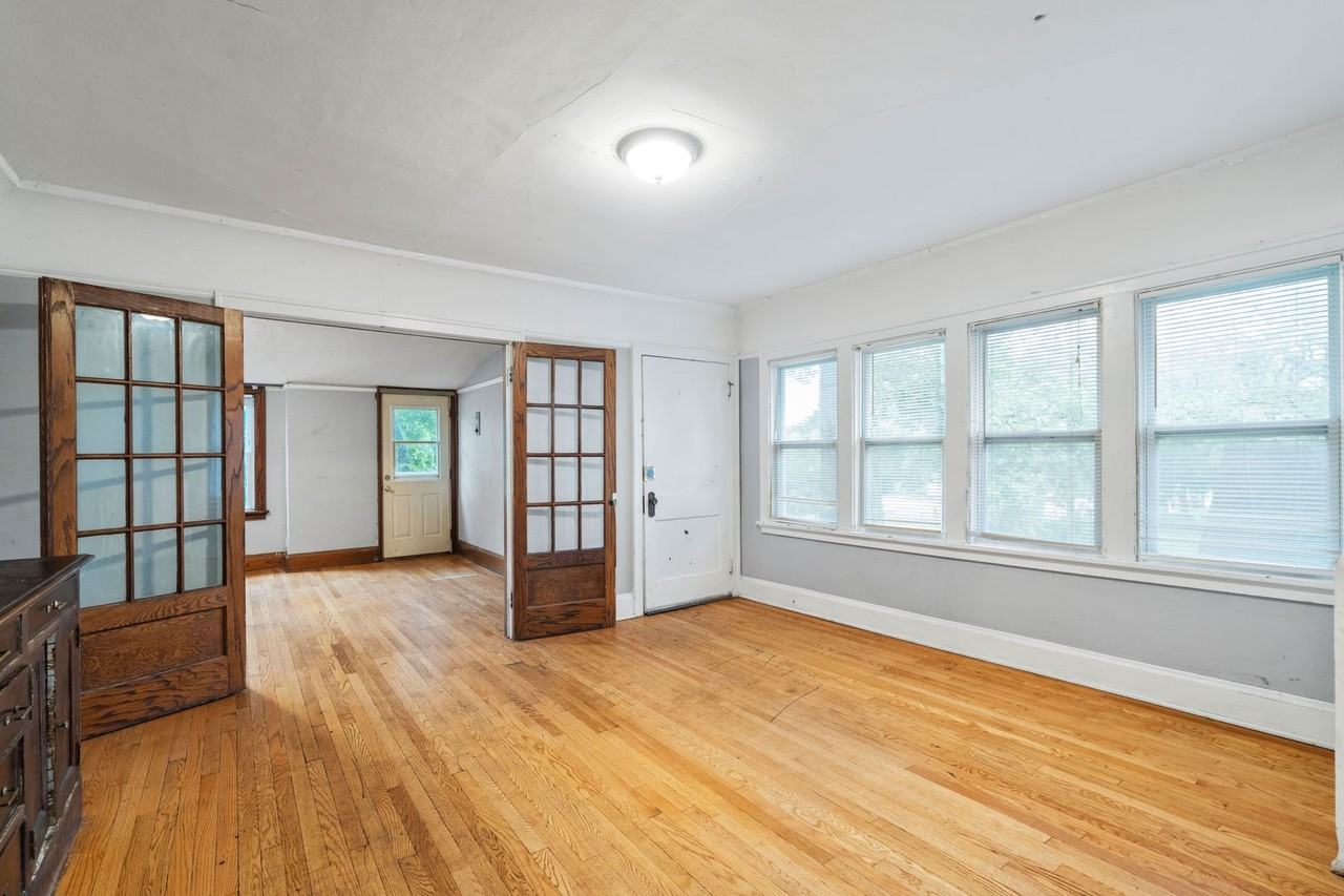 3372 N Downer Ave - Photo 6 of 30