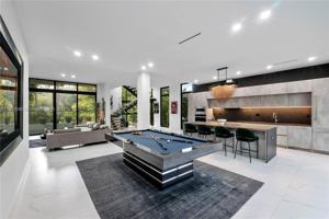 featured image of N Bay Rd & Alton Rd