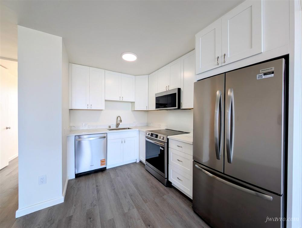 North Point Street & Van Ness - Photo 4 of 24