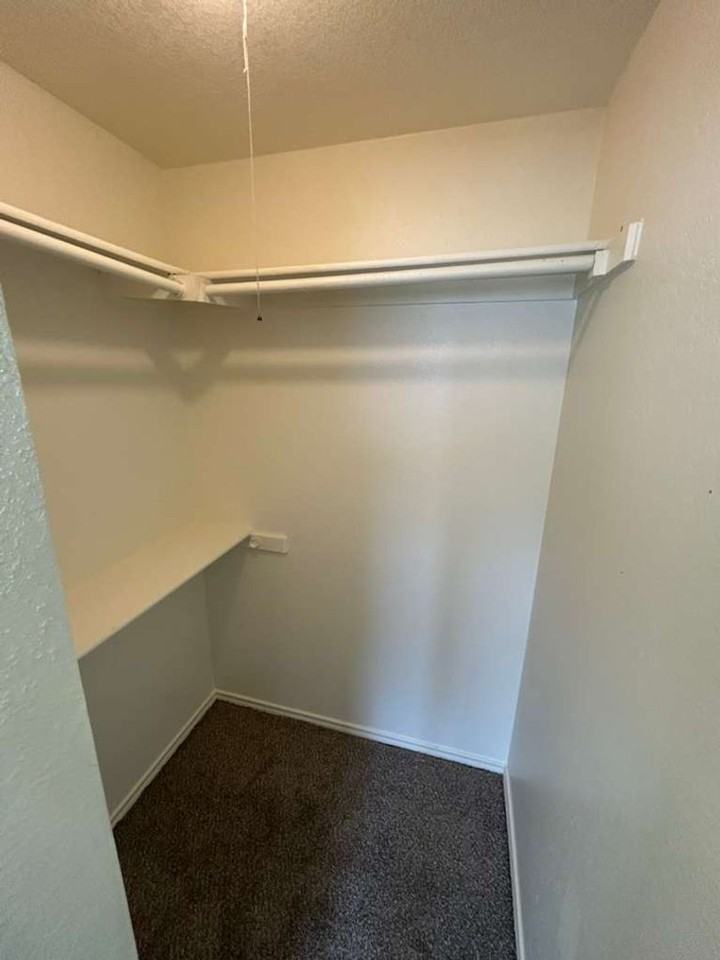 11802 James Dr - Photo 6 of 11