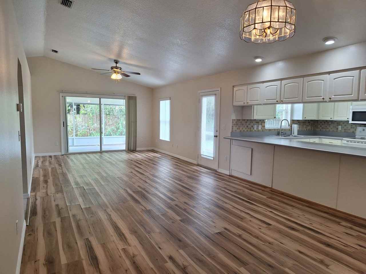 1867 Willow Oak Dr - Photo 3 of 22