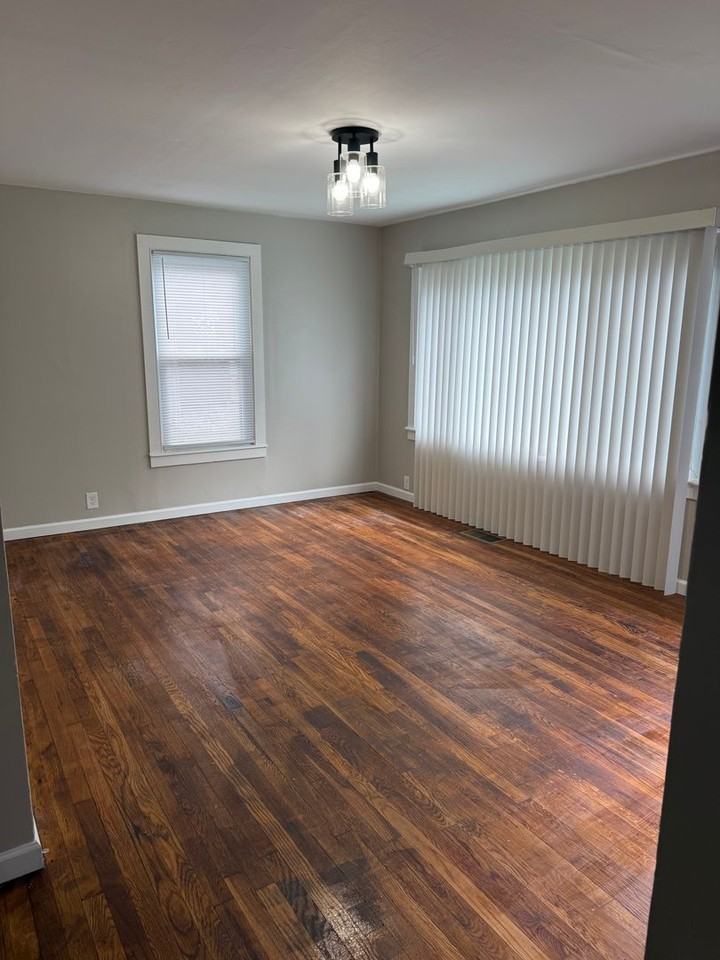 4029 Ivy Ave - Photo 2 of 9