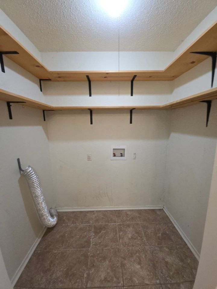 1207 South Ithaca Avenue - Photo 6 of 17