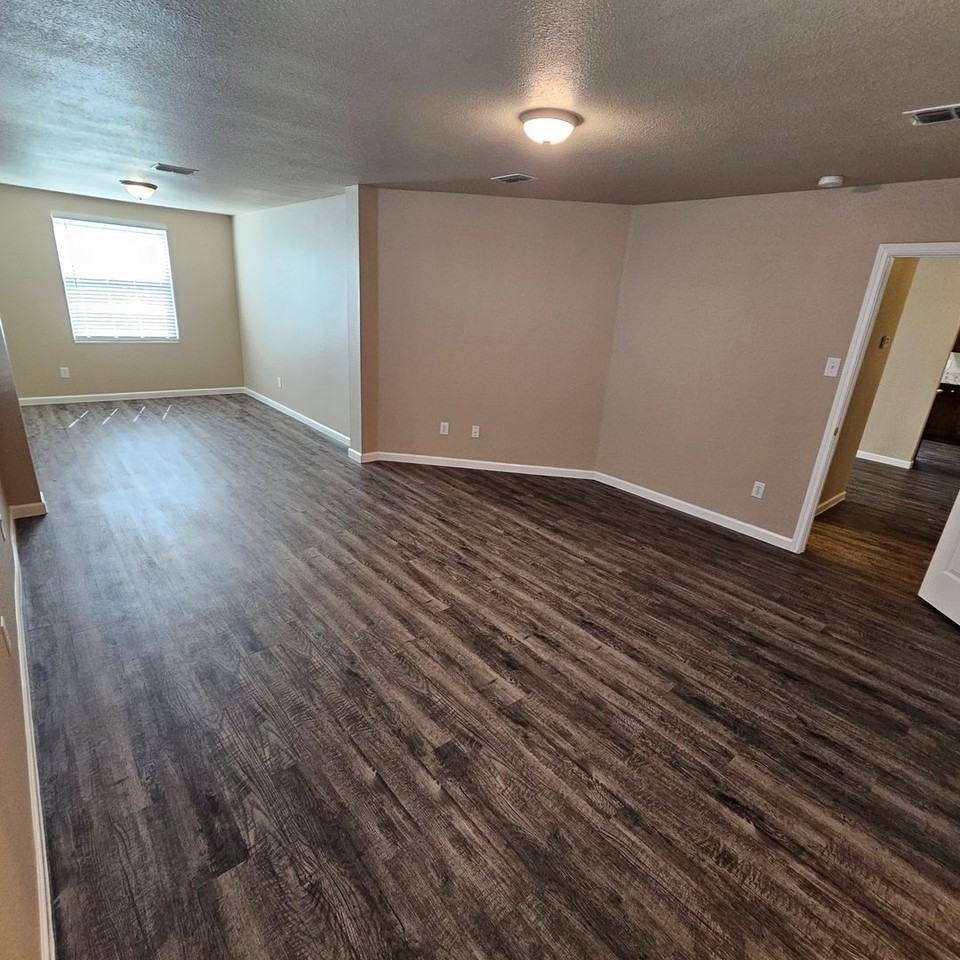 1716 Rialto Way - Photo 3 of 43