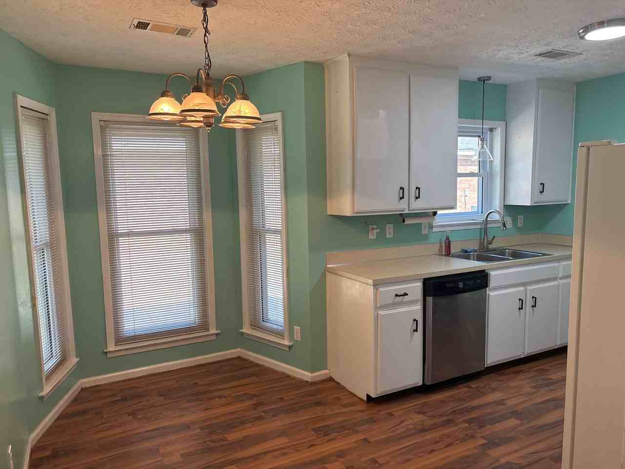 7105 Bentley Court - Photo 6 of 29