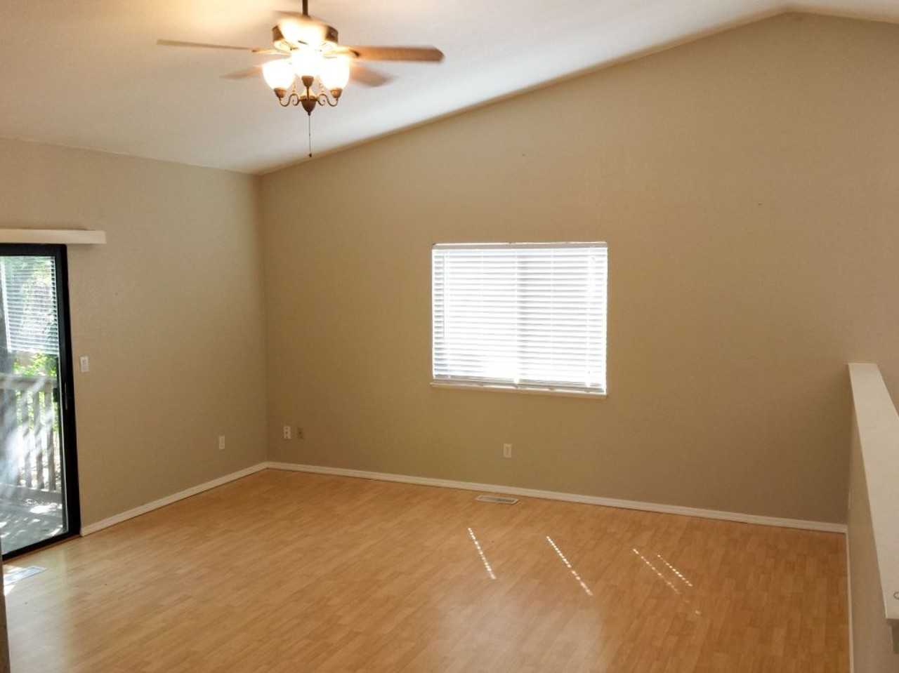 1757 Kildare Dr - Photo 3 of 15