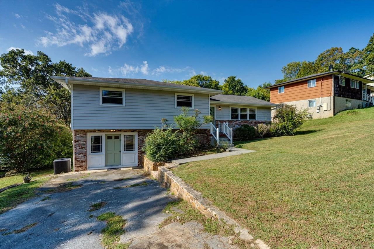 416 Marlow Dr - Photo 3 of 23