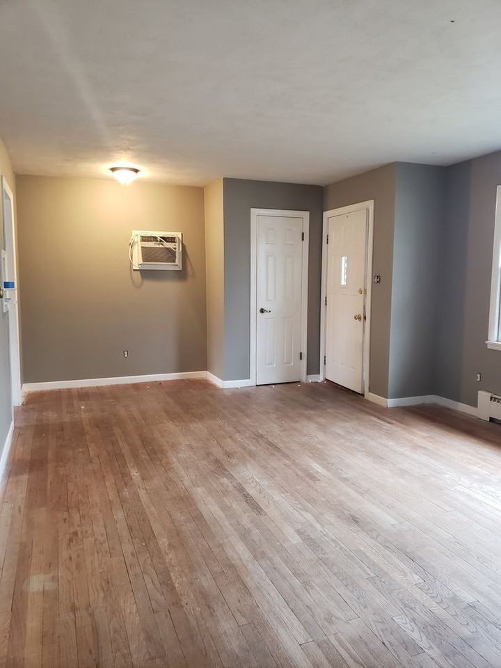 1606 Oxford Dr - Photo 7 of 17