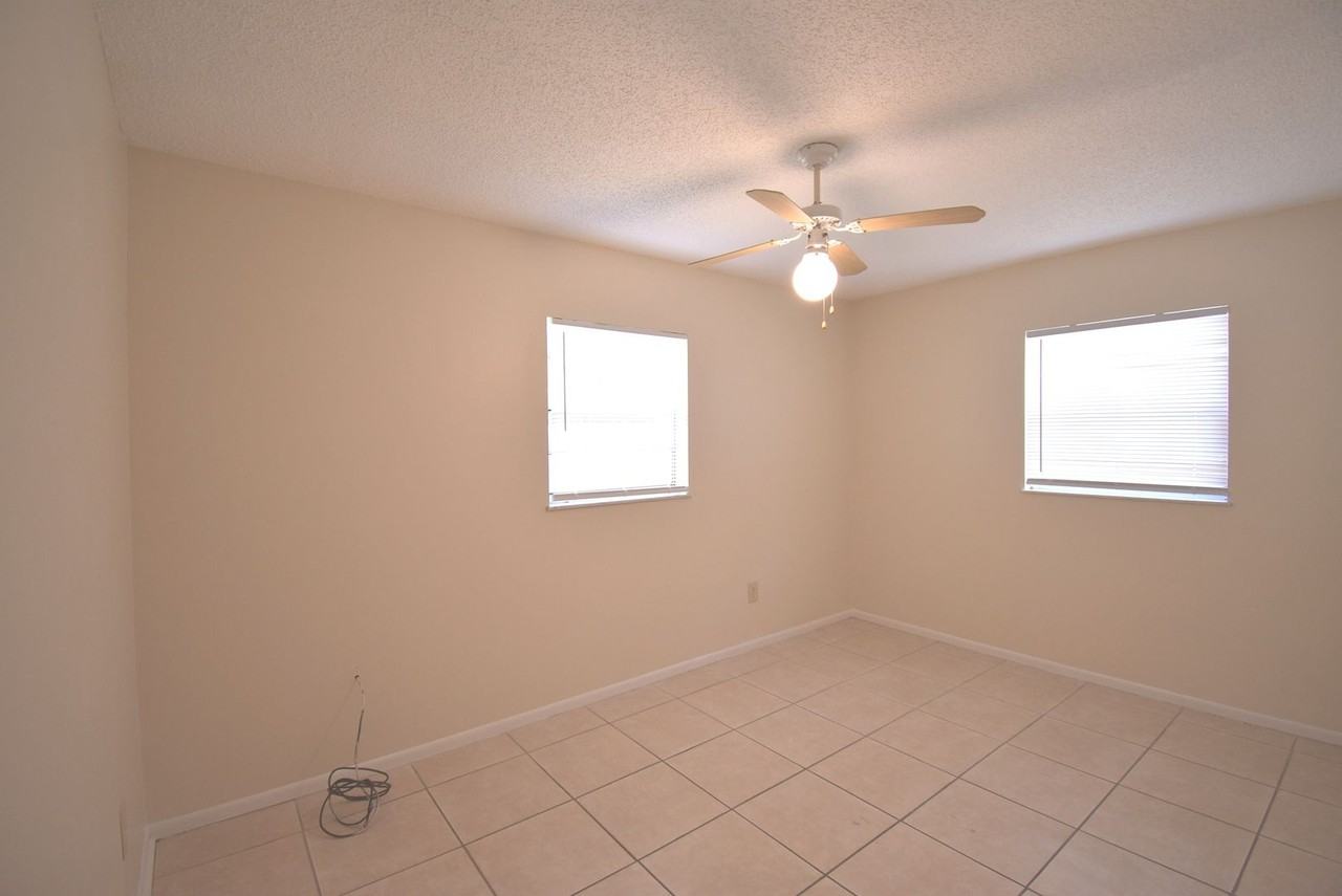 1587 N C 470 #2 - Photo 5 of 12