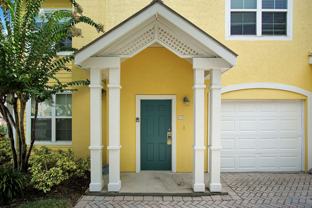 5008 Mangrove Aly - Photo 1 of 1
