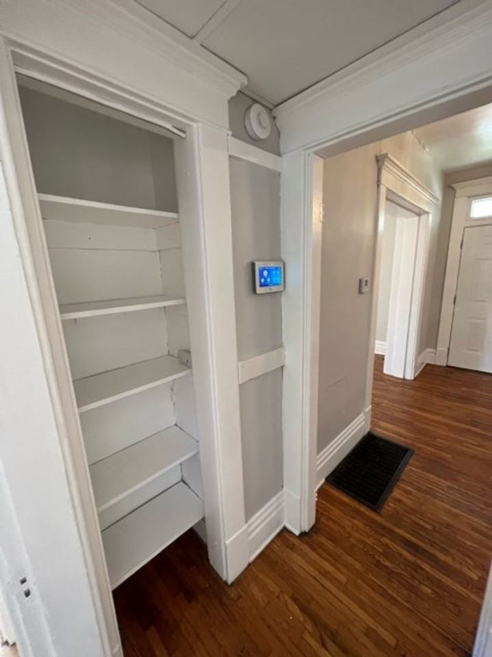 372 E 13th Ave - Photo 7 of 9