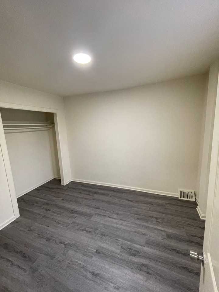 2441 N 5th St - Photo 5 of 16