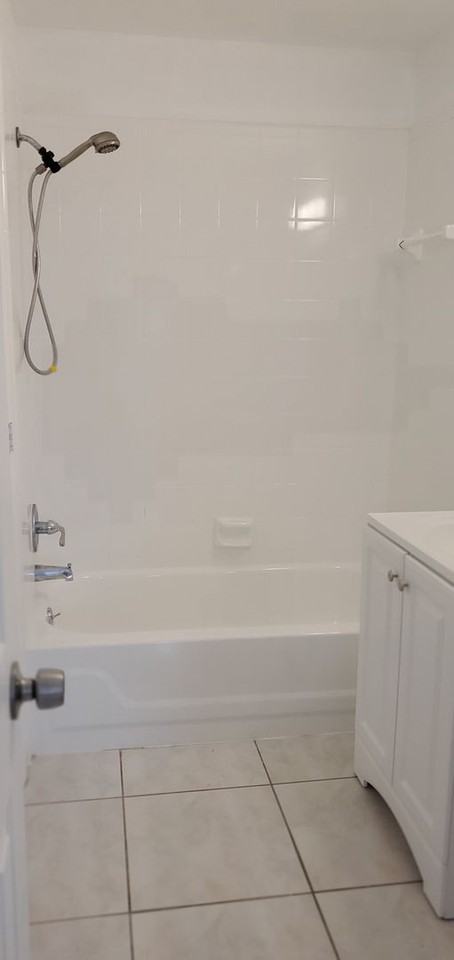 8037 Parrot Drive - Photo 4 of 6