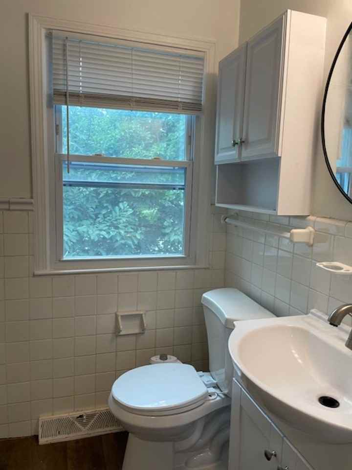 6643-6645 Floyd St - Photo 7 of 12