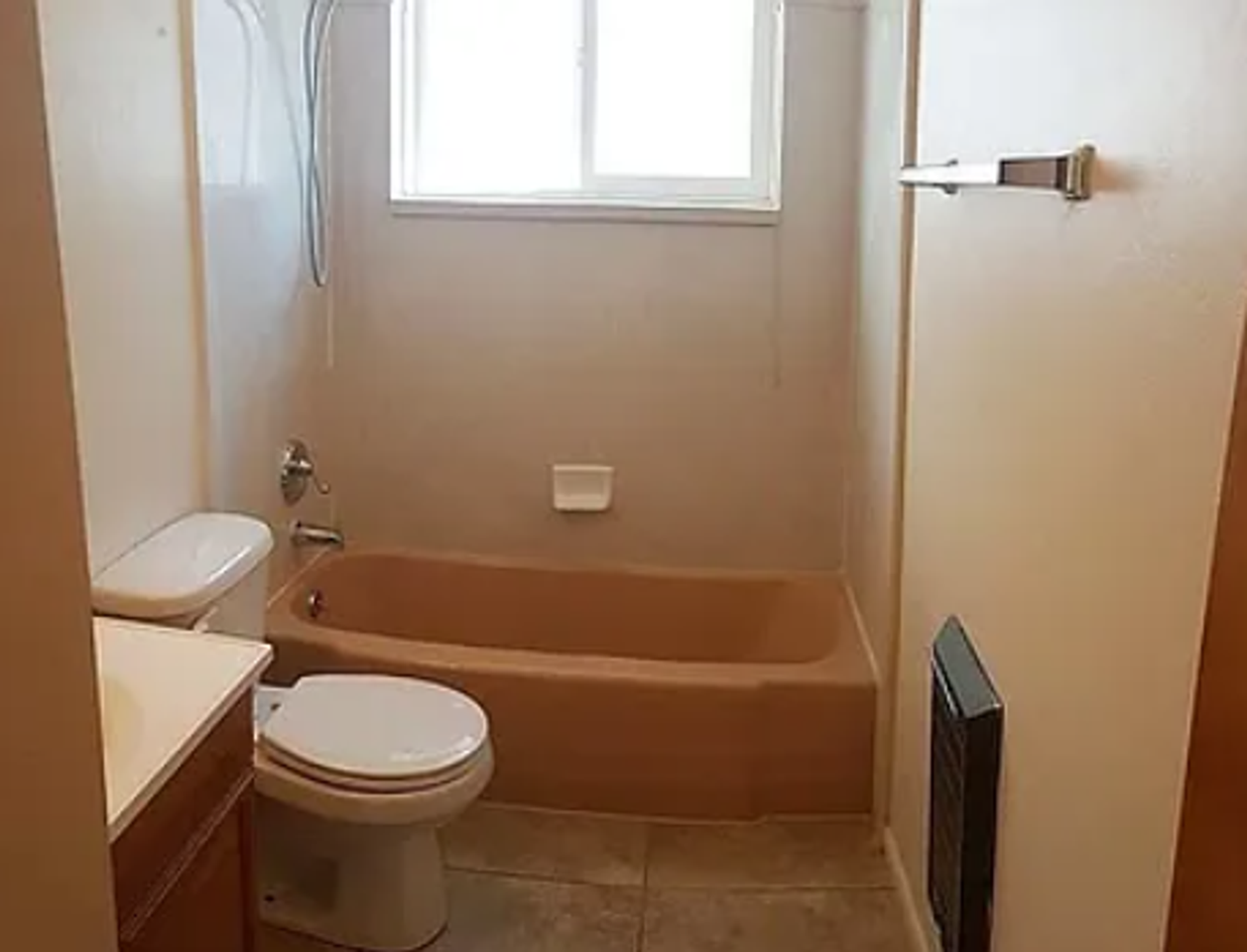 2 Bed 1 Bath Apartment in St Anthony - Photo 3 of 11