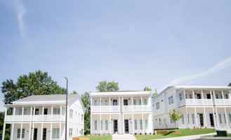 featured image of 2415 S Lumpkin St