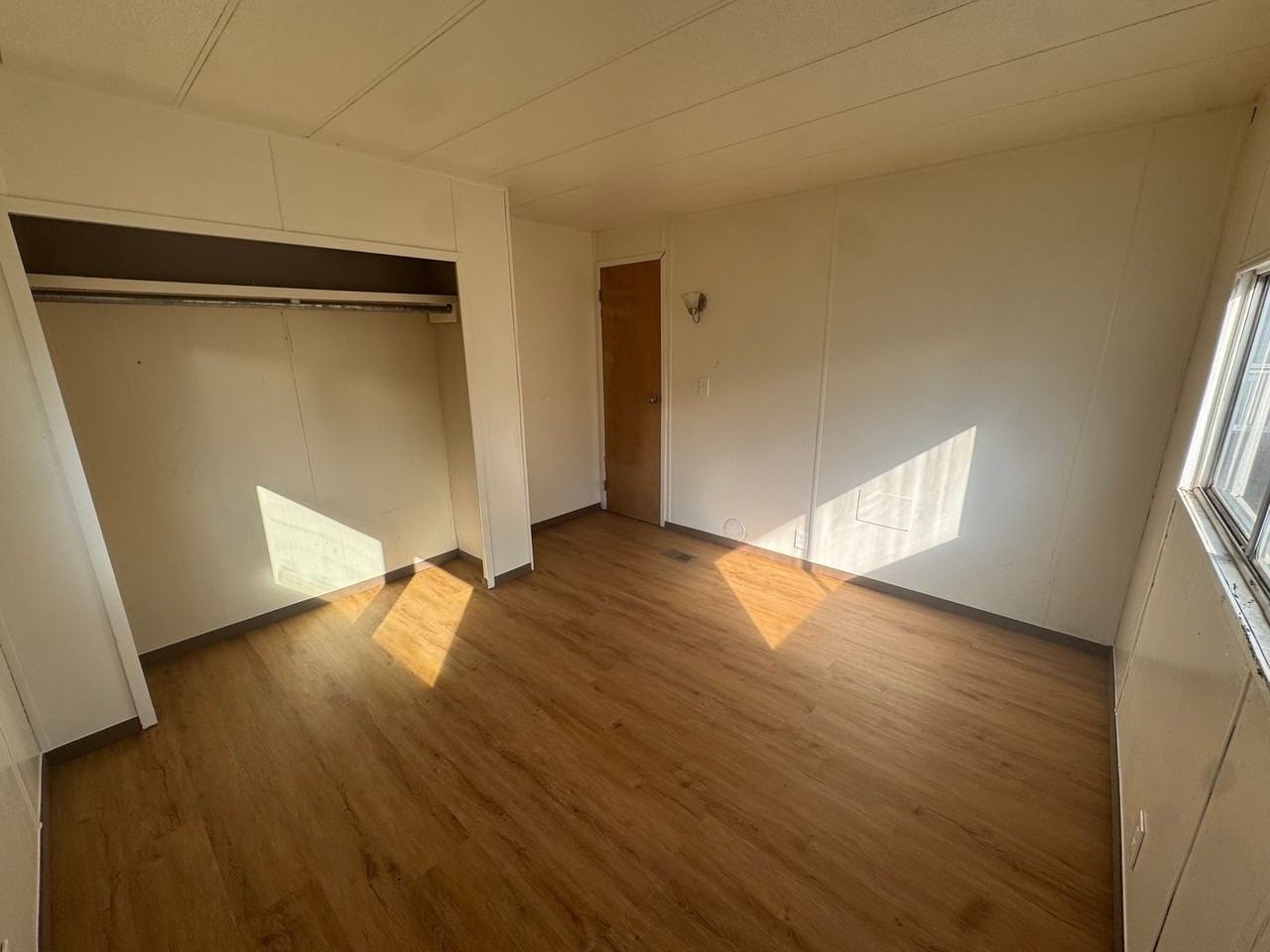 595 Sw Birch Pl #C - Photo 4 of 10