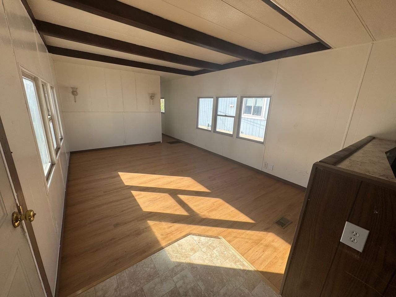 595 Sw Birch Pl #C - Photo 7 of 10