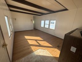 featured image of 595 Sw Birch Pl #C