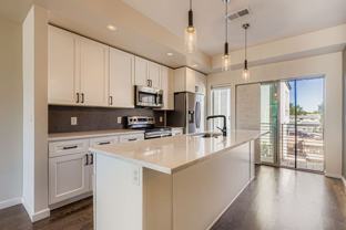 685 W Evans Ave - Photo 1 of 1