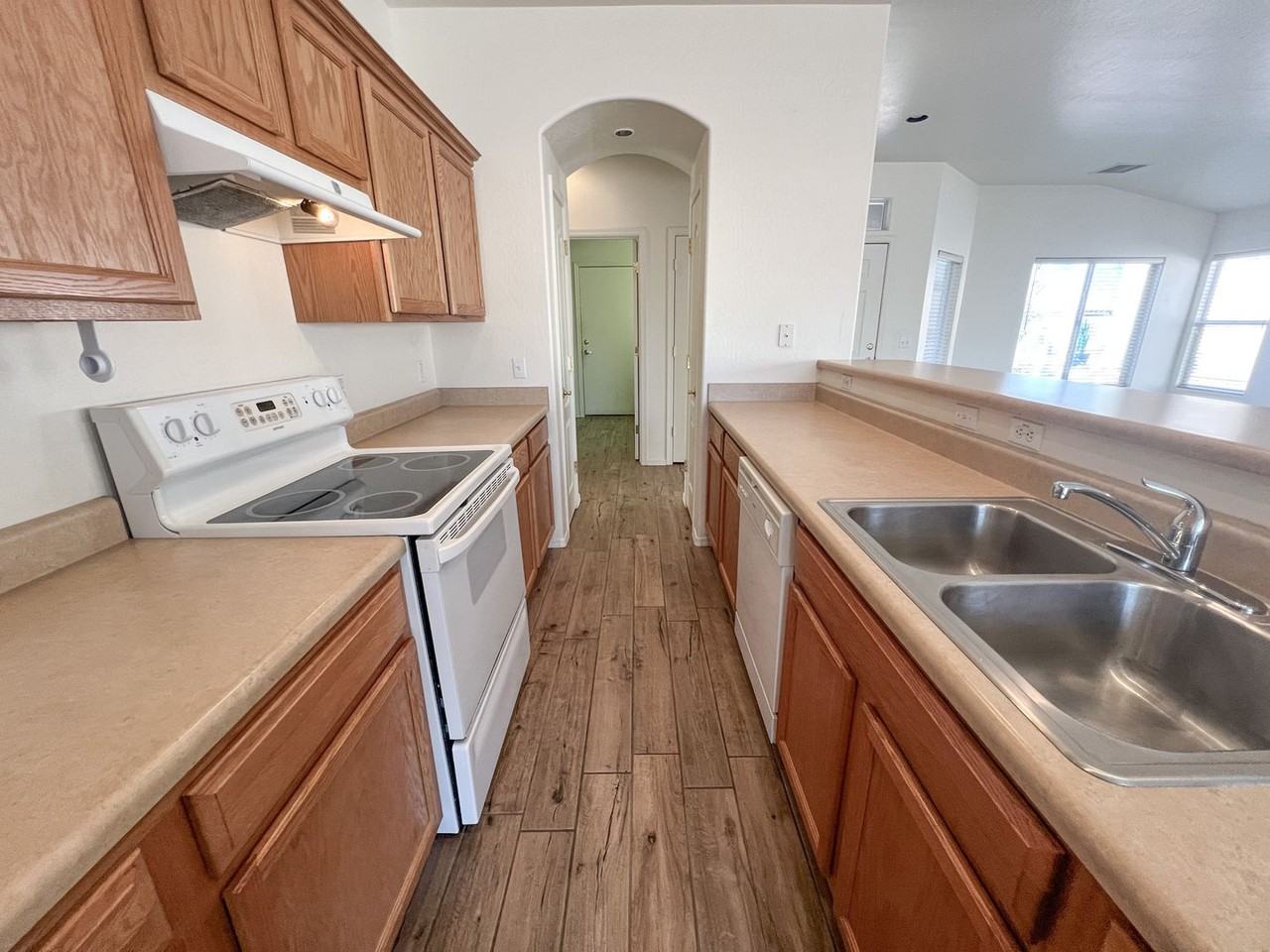 5020 E Sage Springs Dr - Photo 4 of 20