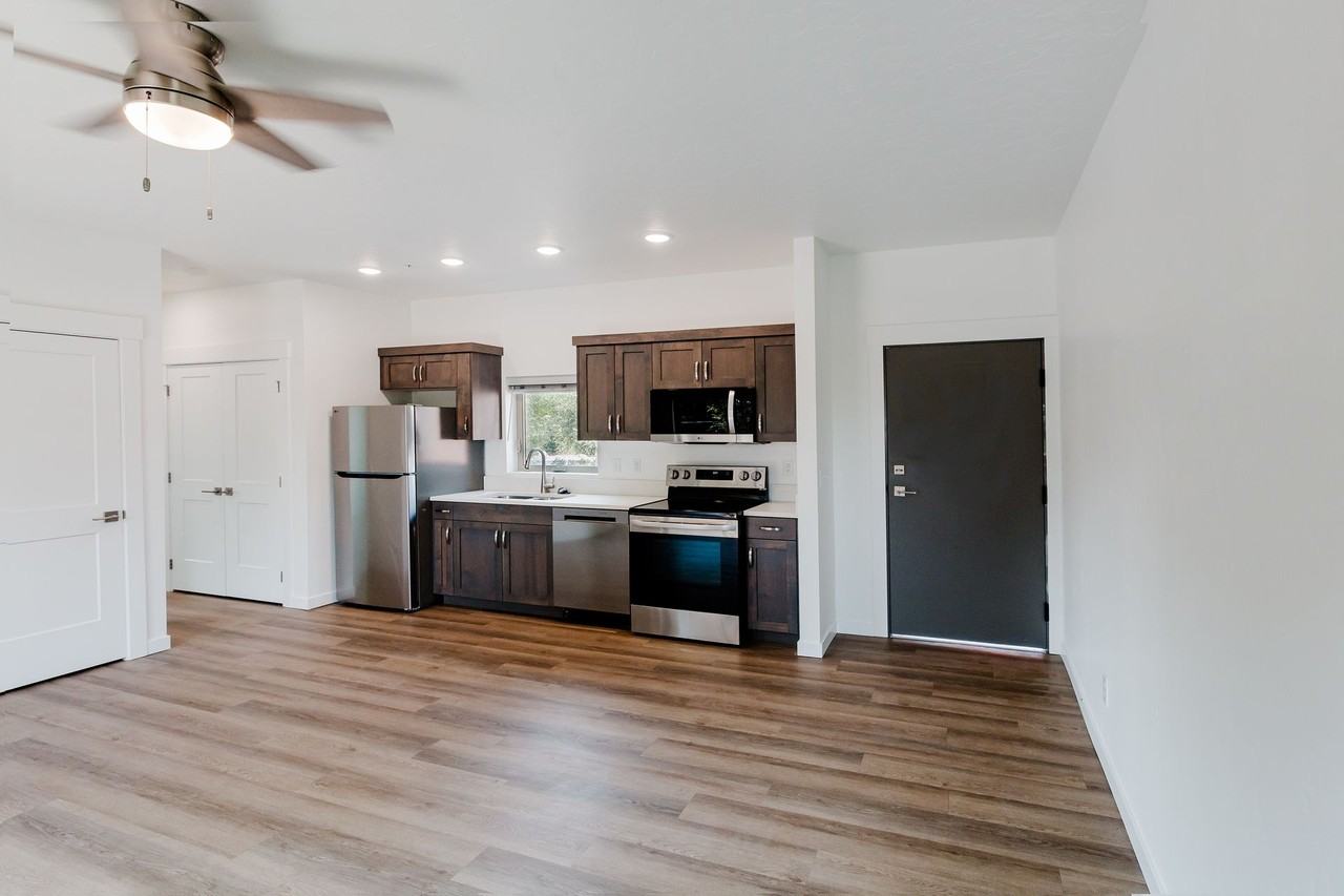 Mesa Pointe - Photo 4 of 30