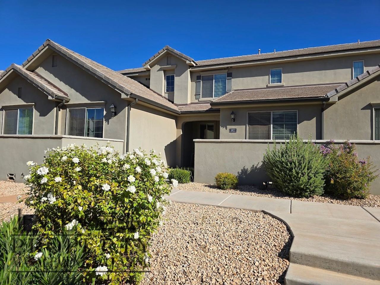 1922 E Respite Ln - Photo 2 of 31