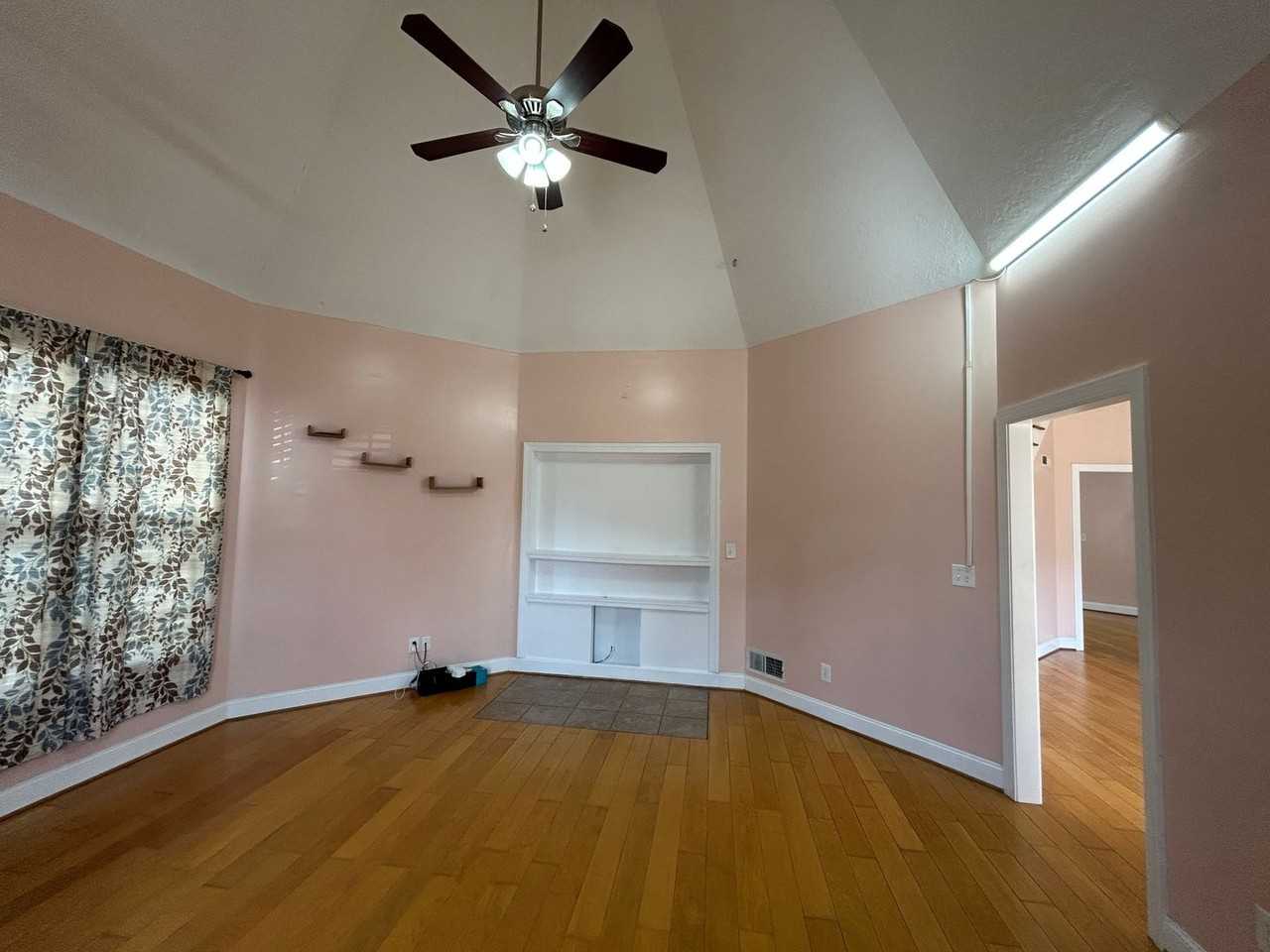 29 Ashmaline Ln - Photo 3 of 33