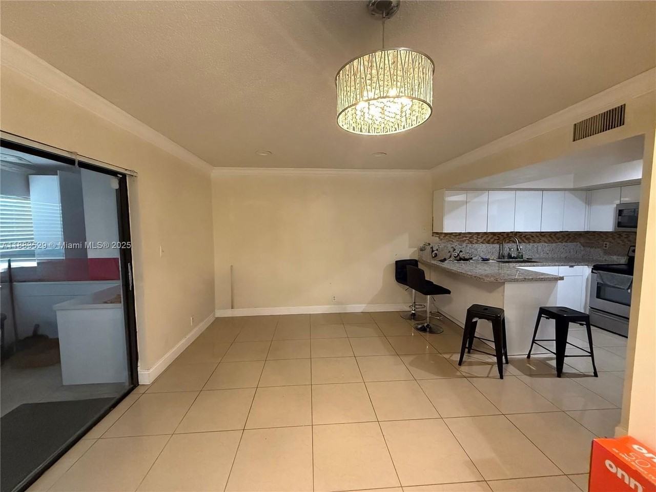 27 Laredo Place #3 - Photo 2 of 20