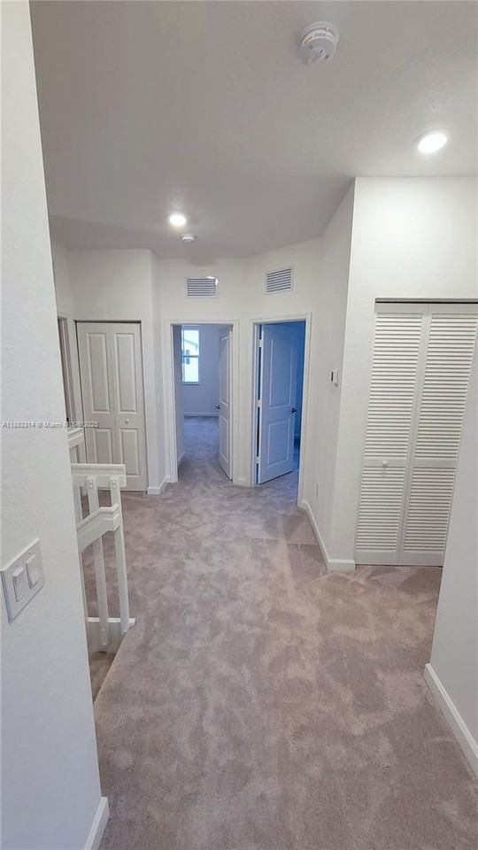 12010 Nw 47th Mnr - Photo 3 of 13