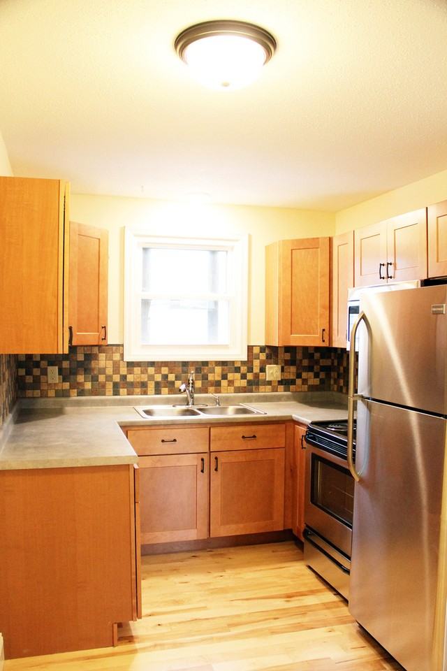 102 Park St - Photo 2 of 10