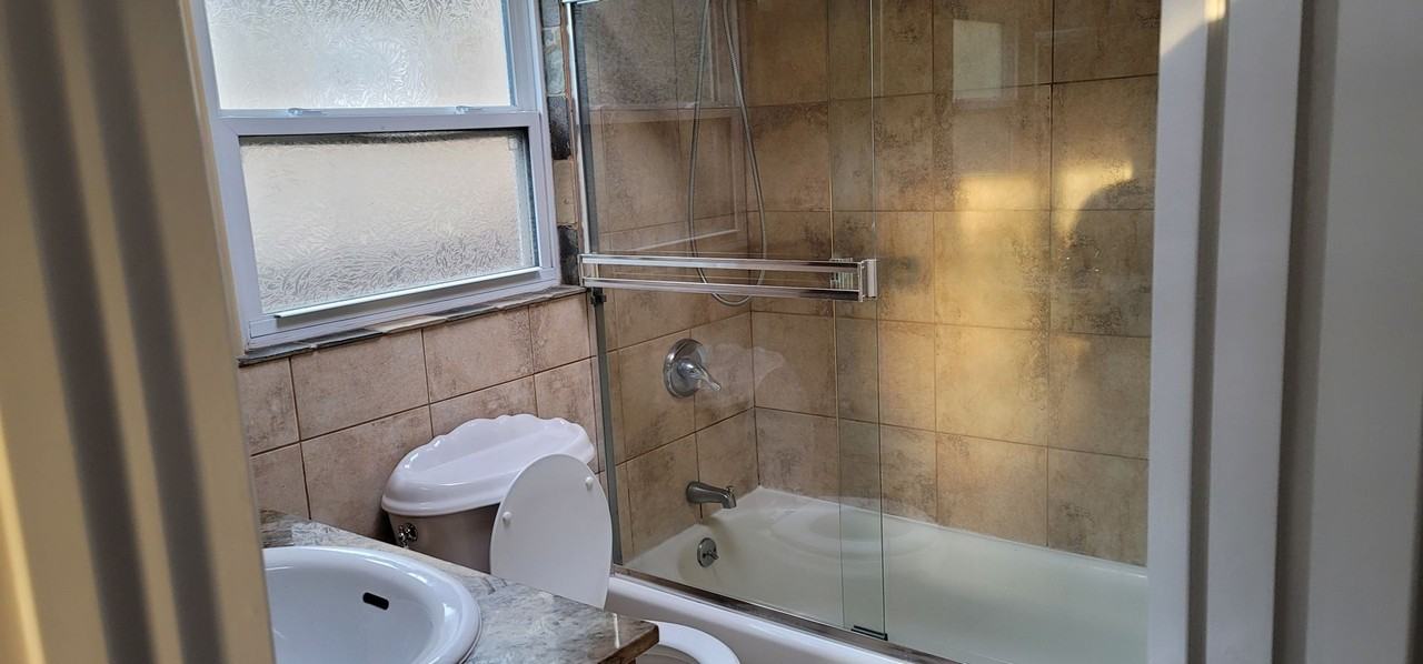 325 Berkeley Ave - Photo 6 of 6