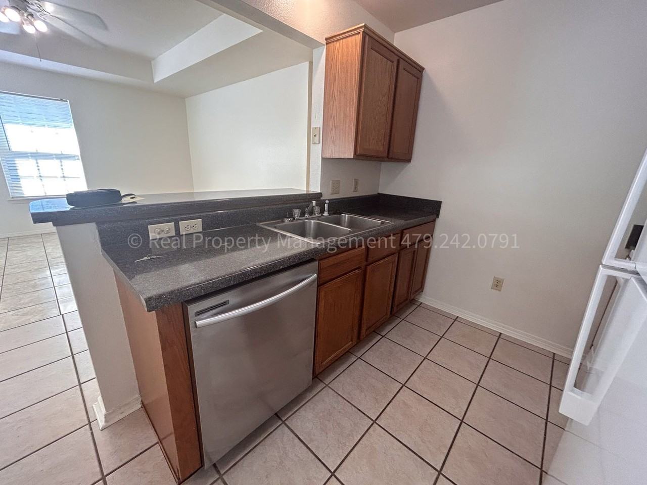 1435 Brazil Avenue - Photo 5 of 12