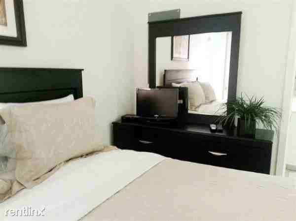 New York Ave NW & 10th St NW - Photo 2 of 13