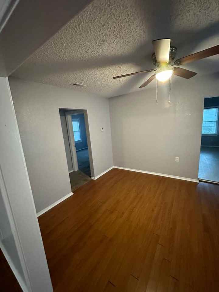 412 S Urbana Ave - Photo 5 of 17