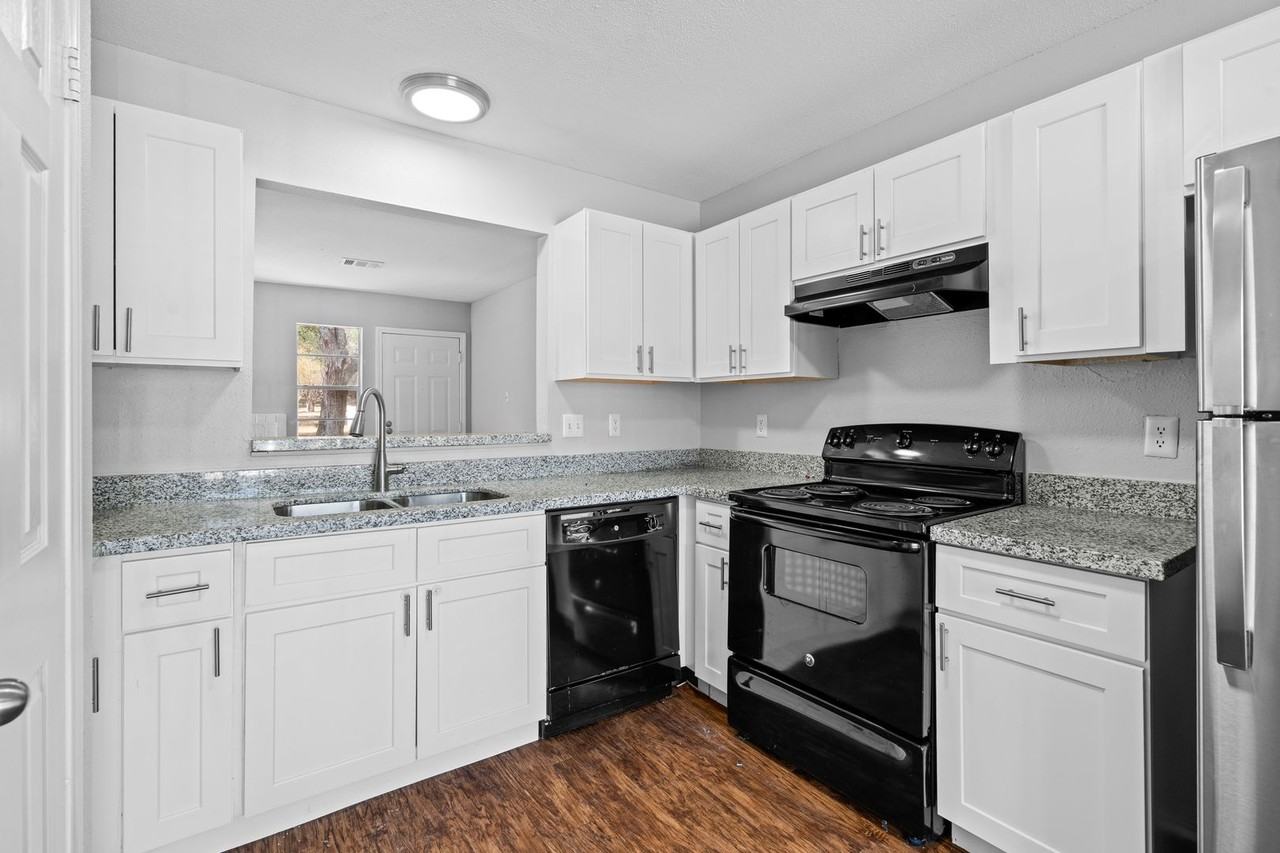 1806 River Crossing Cir - Photo 6 of 31