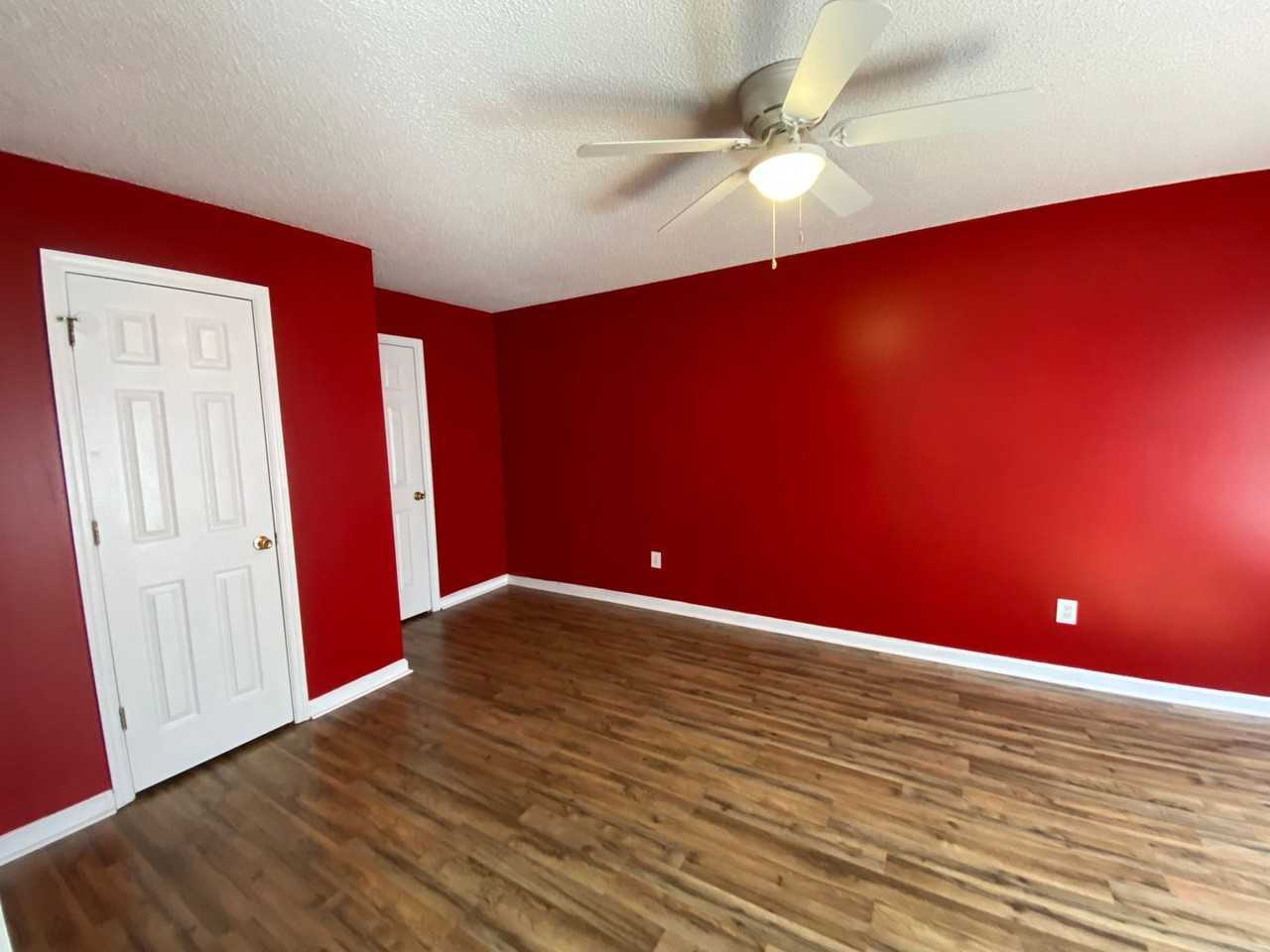 722 Cindy Ln - Photo 6 of 18