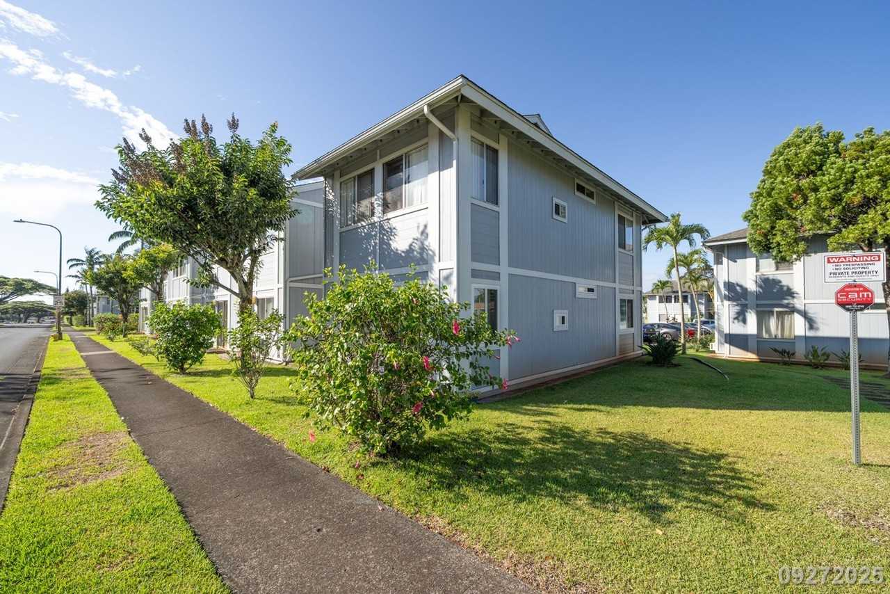 95-1043 Ainamakua Dr #11 - Photo 3 of 14