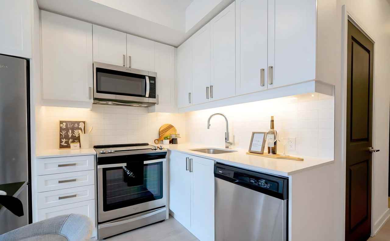 8 Nahani Way #605 - Photo 5 of 24