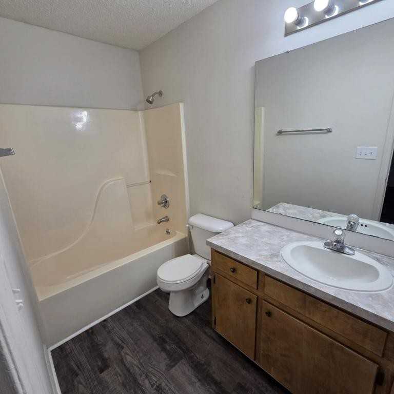 1214 Peyton Cir - Photo 7 of 13