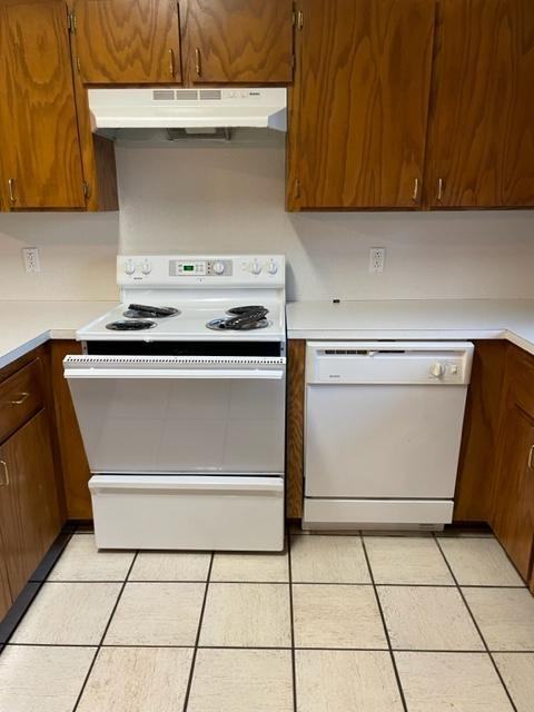 216 Se Heather Ln - Photo 7 of 20