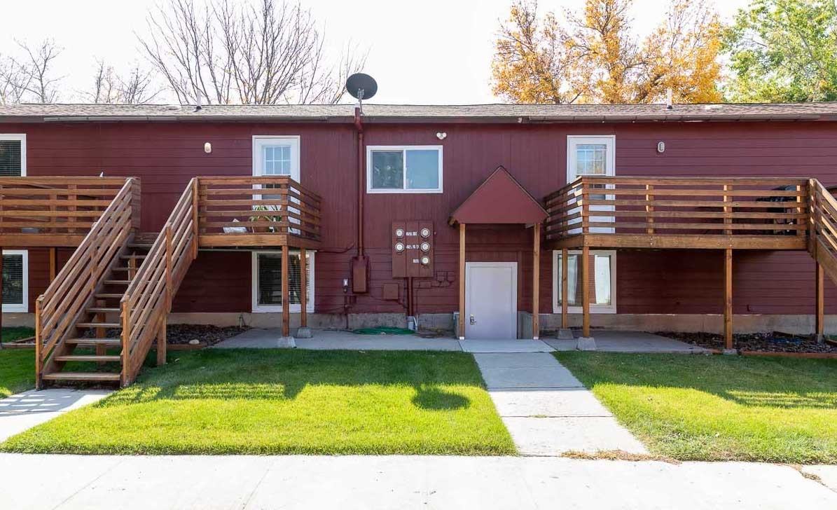 152 Washington Street - Photo 3 of 9