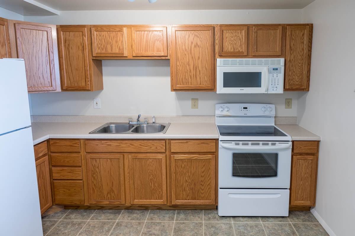 152 Washington Street - Photo 5 of 9