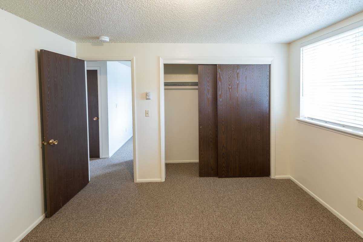 152 Washington Street - Photo 6 of 9