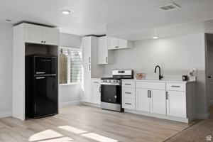 featured image of 1796 E Wagon Wheel Dr #ADU