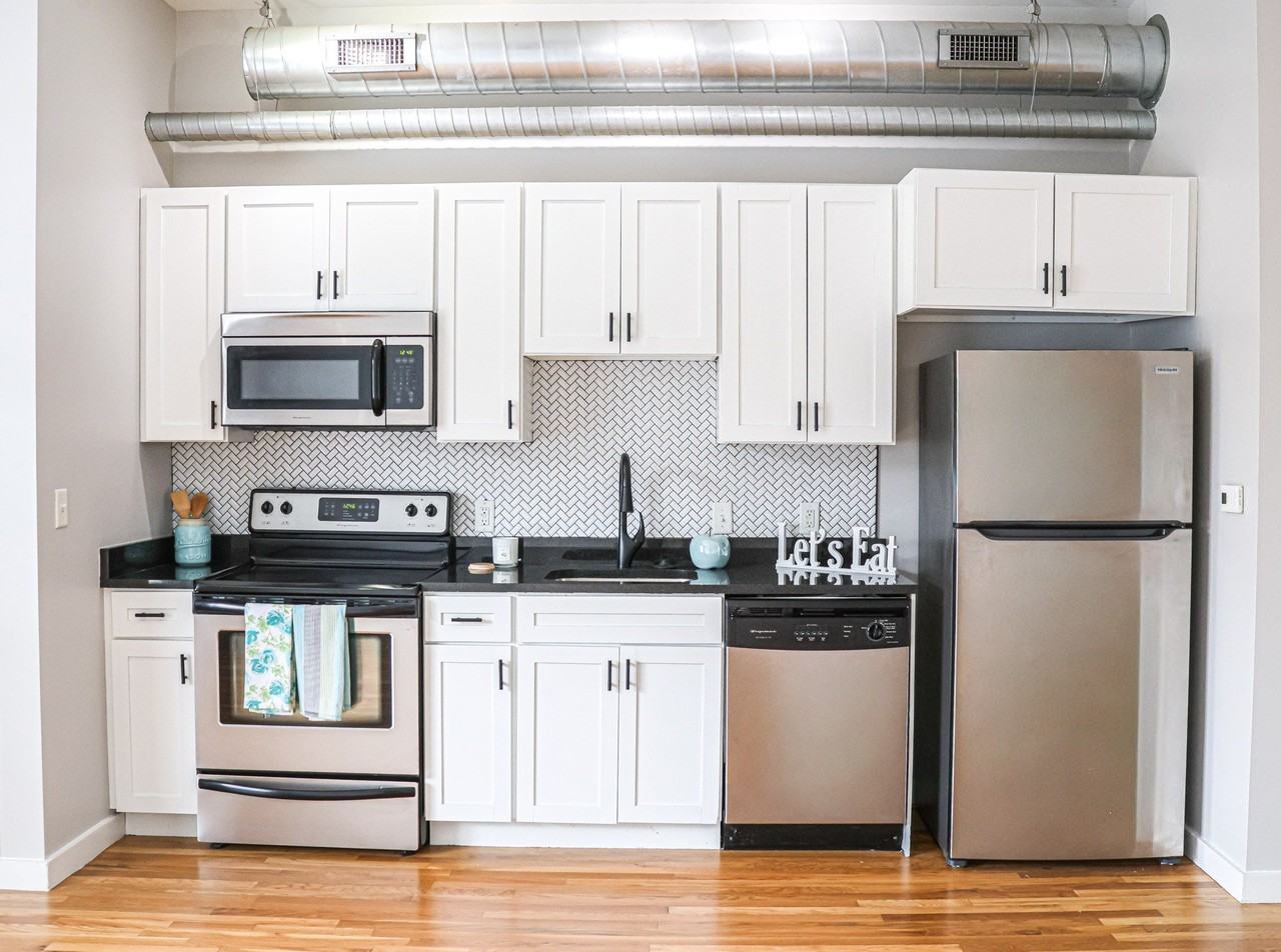 Gale Lofts - Photo 4 of 31