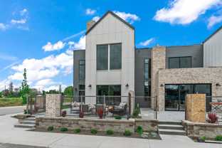 2500 W Iron Coop St #1 - Photo 1 of 1