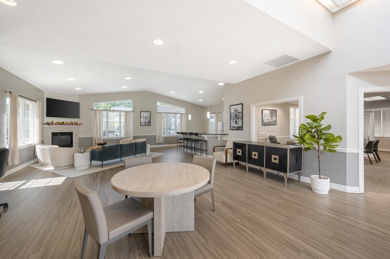 The Apartments at Hunters Glen - Photo 2 of 20