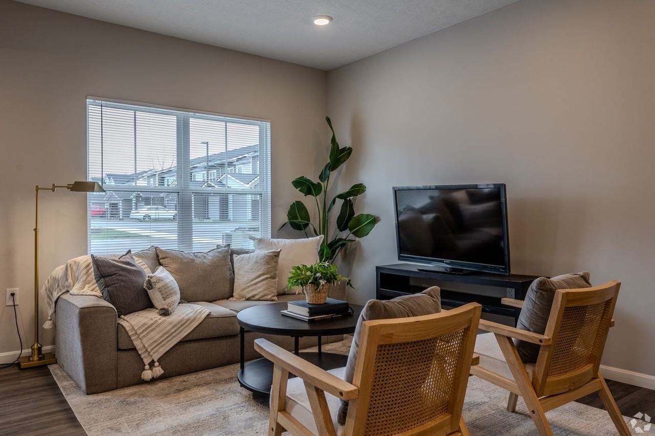 Ravines at Taylor - Photo 3 of 28