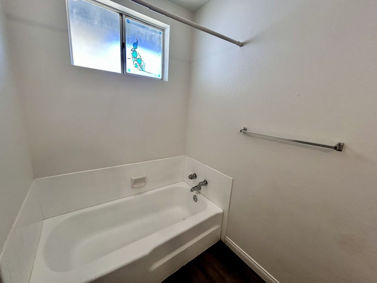 28057 Washington Ave - Photo 7 of 25